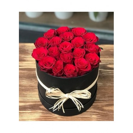 Kutuda 21 Kırmızı Gül